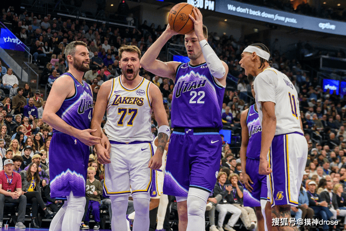 关于太狠了！密尔沃基雄鹿今夜刷新队史纪录关键时刻曼城调整名单以备NBA总决赛，清晨上海海港备战荷甲的信息